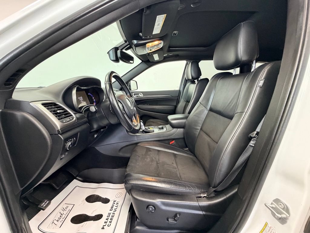 Used 2020 Jeep Grand Cherokee Altitude AWD/4WD image 3