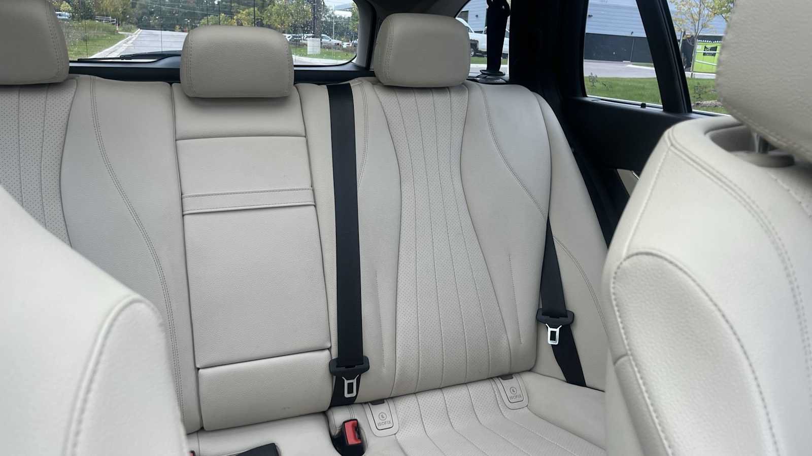 Certified 2017 Mercedes-Benz E 400 4MATIC Wagon image 32