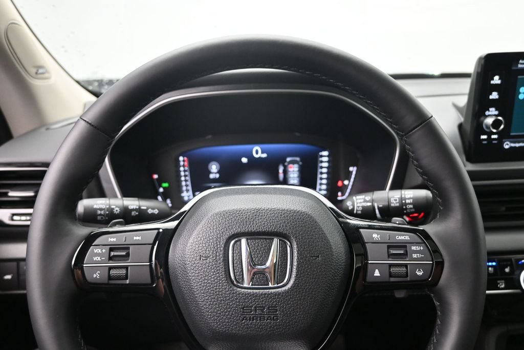 Used 2025 Honda Pilot Elite image 10