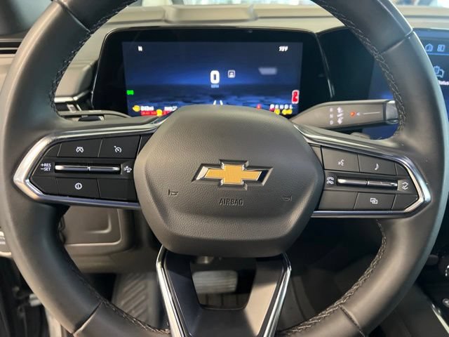 Used 2025 Chevrolet Suburban LT AWD/4WD image 14