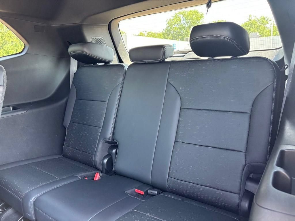 Used 2026 Buick Enclave Sport Touring FWD image 23