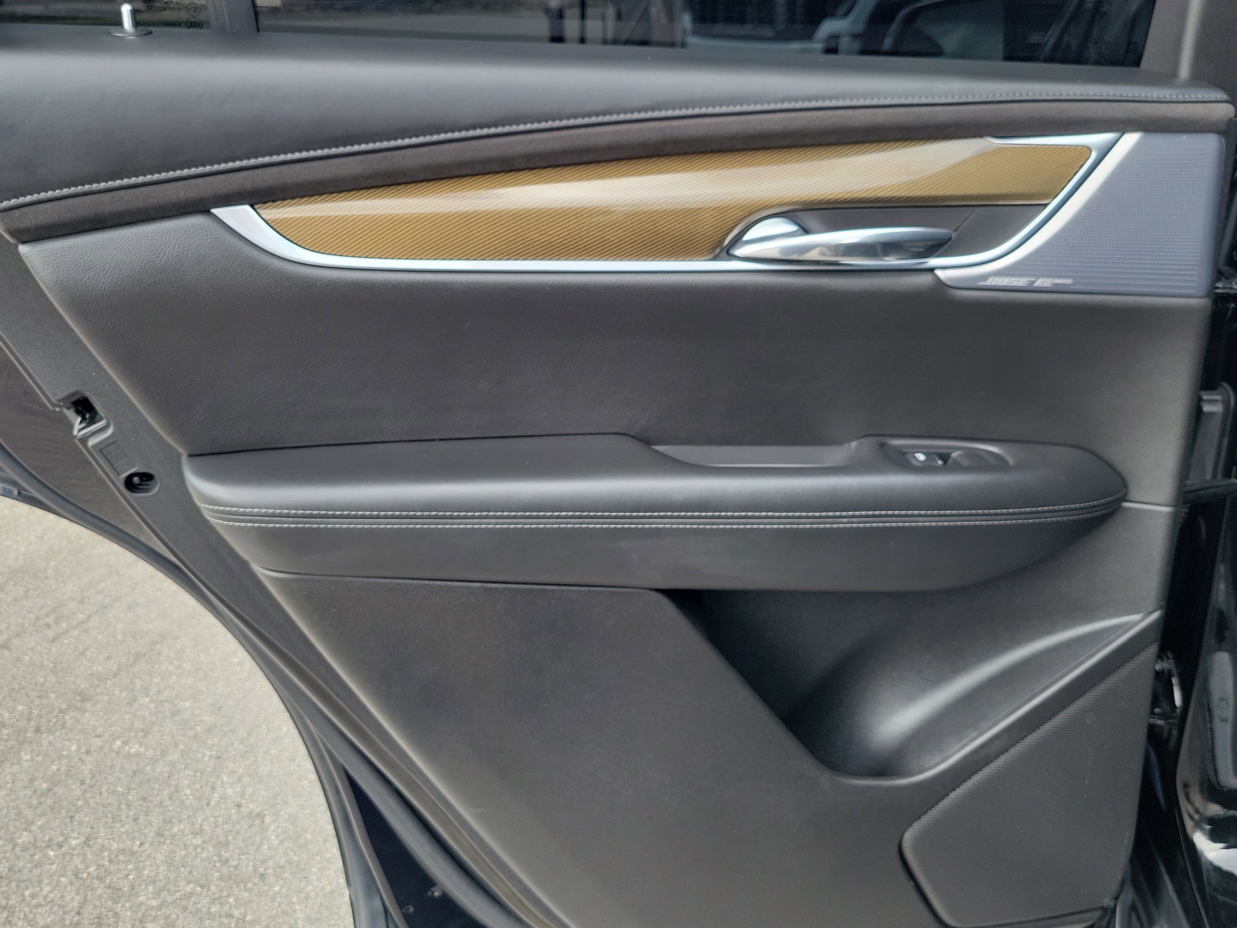 Used 2021 Cadillac XT6 Premium Luxury w/ Platinum Package image 25