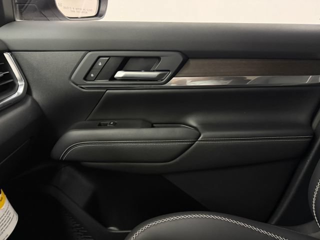 Used 2026 GMC Terrain Denali AWD/4WD image 23