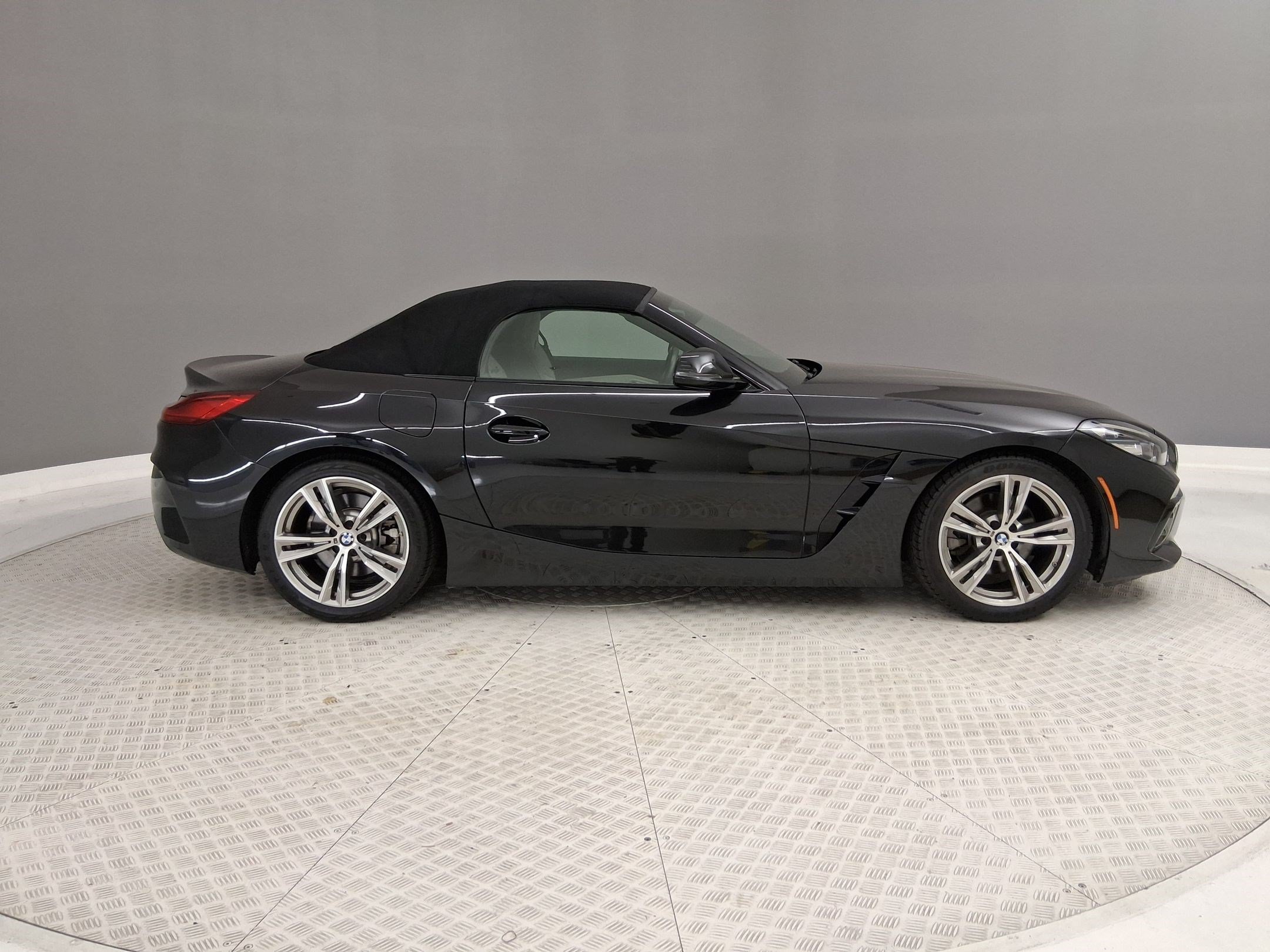 Used 2023 BMW Z4 sDrive30i w/ Convenience Package RWD image 6