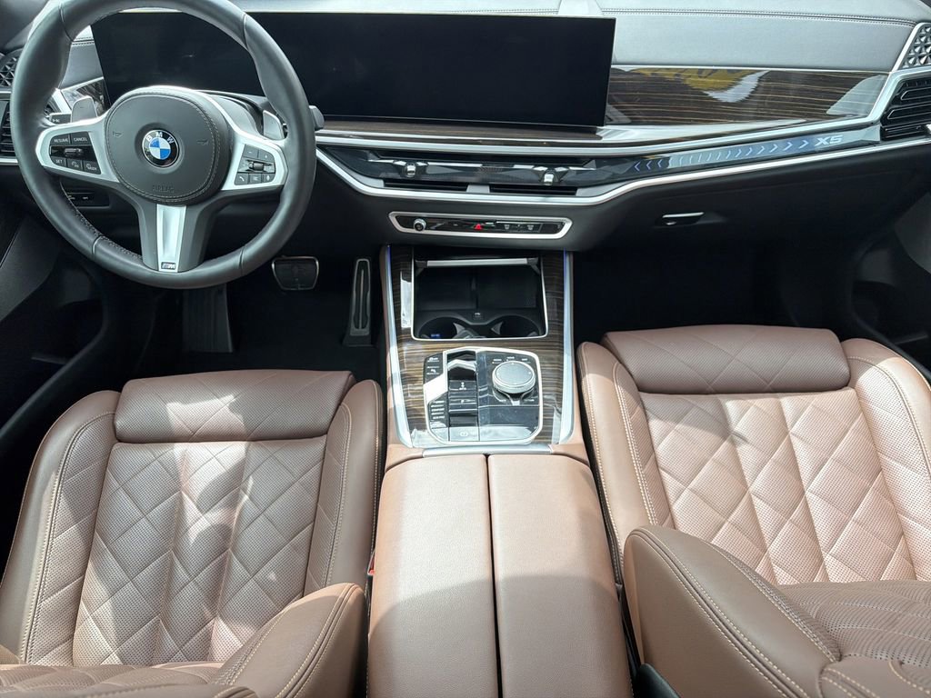 Used 2025 BMW X5 xDrive40i AWD/4WD image 17