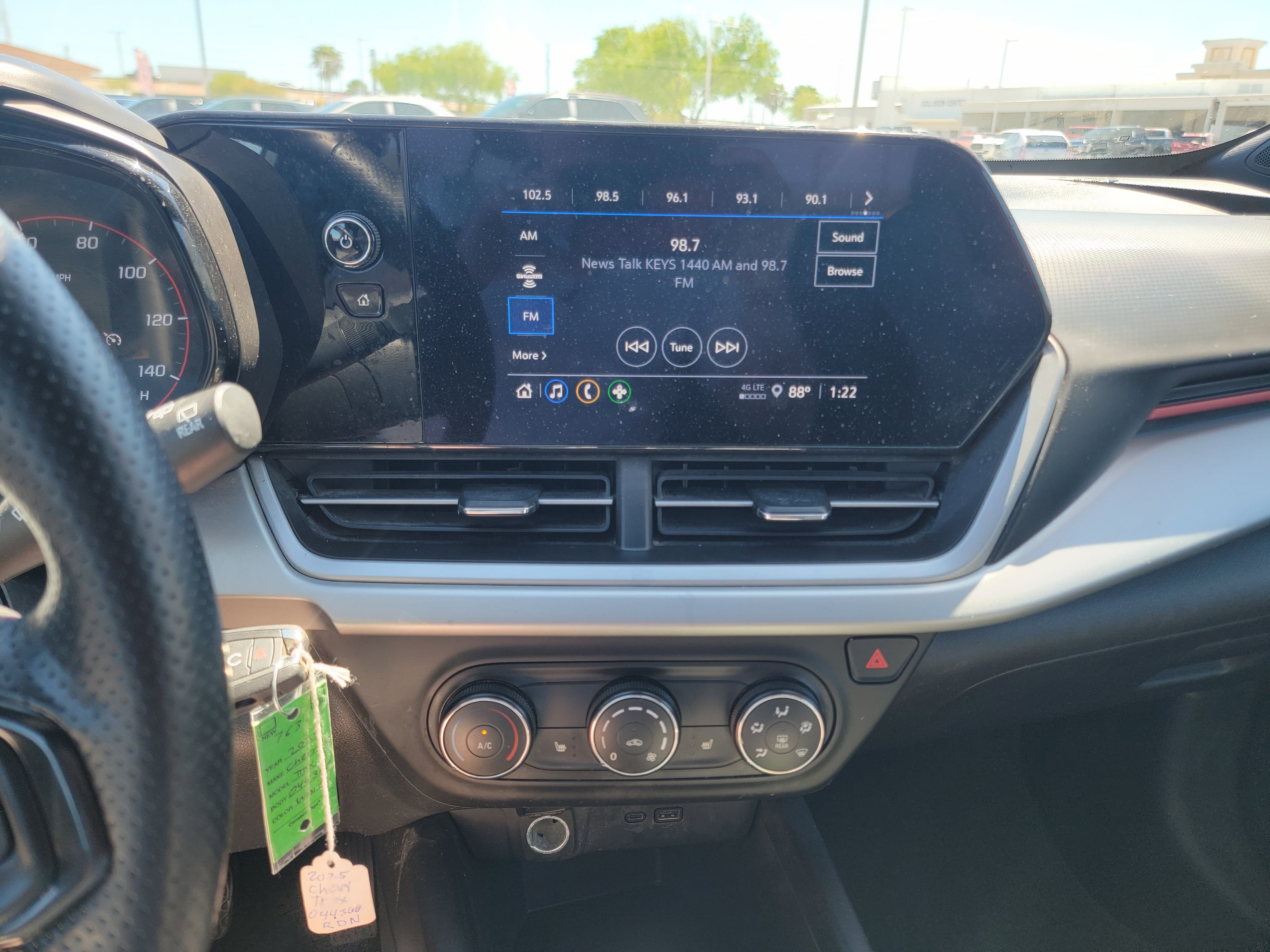 Used 2025 Chevrolet Trax RS w/ Driver Confidence Package image 14