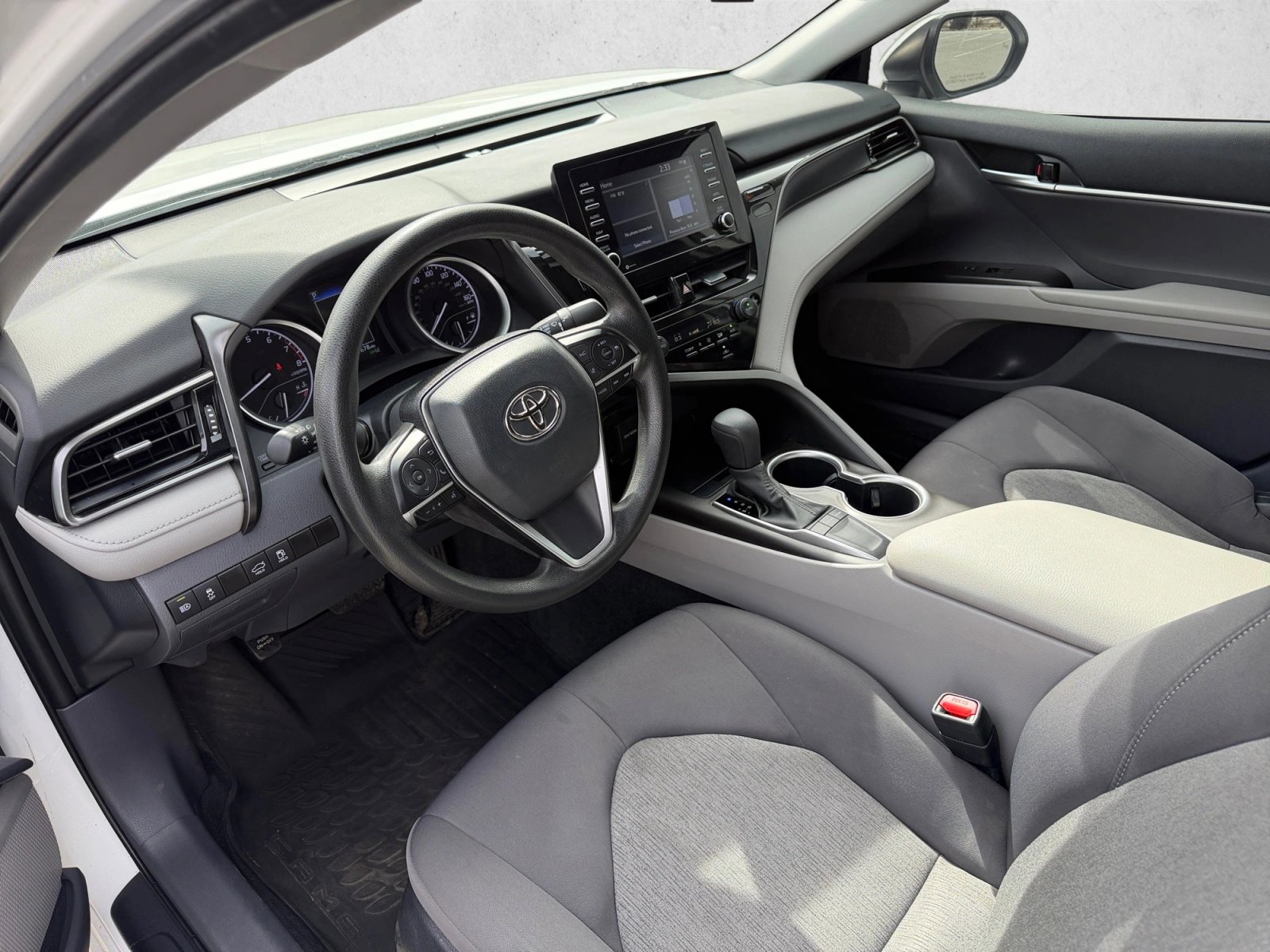 Used 2023 Toyota Camry LE w/ Convenience Package image 10