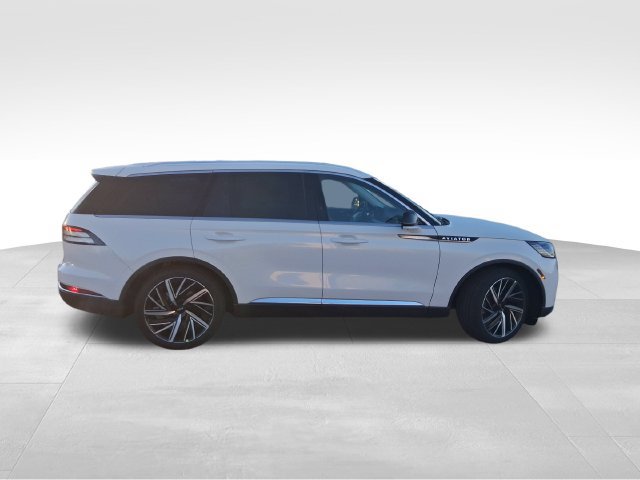 New 2027 Lincoln Aviator Reserve AWD/4WD image 10