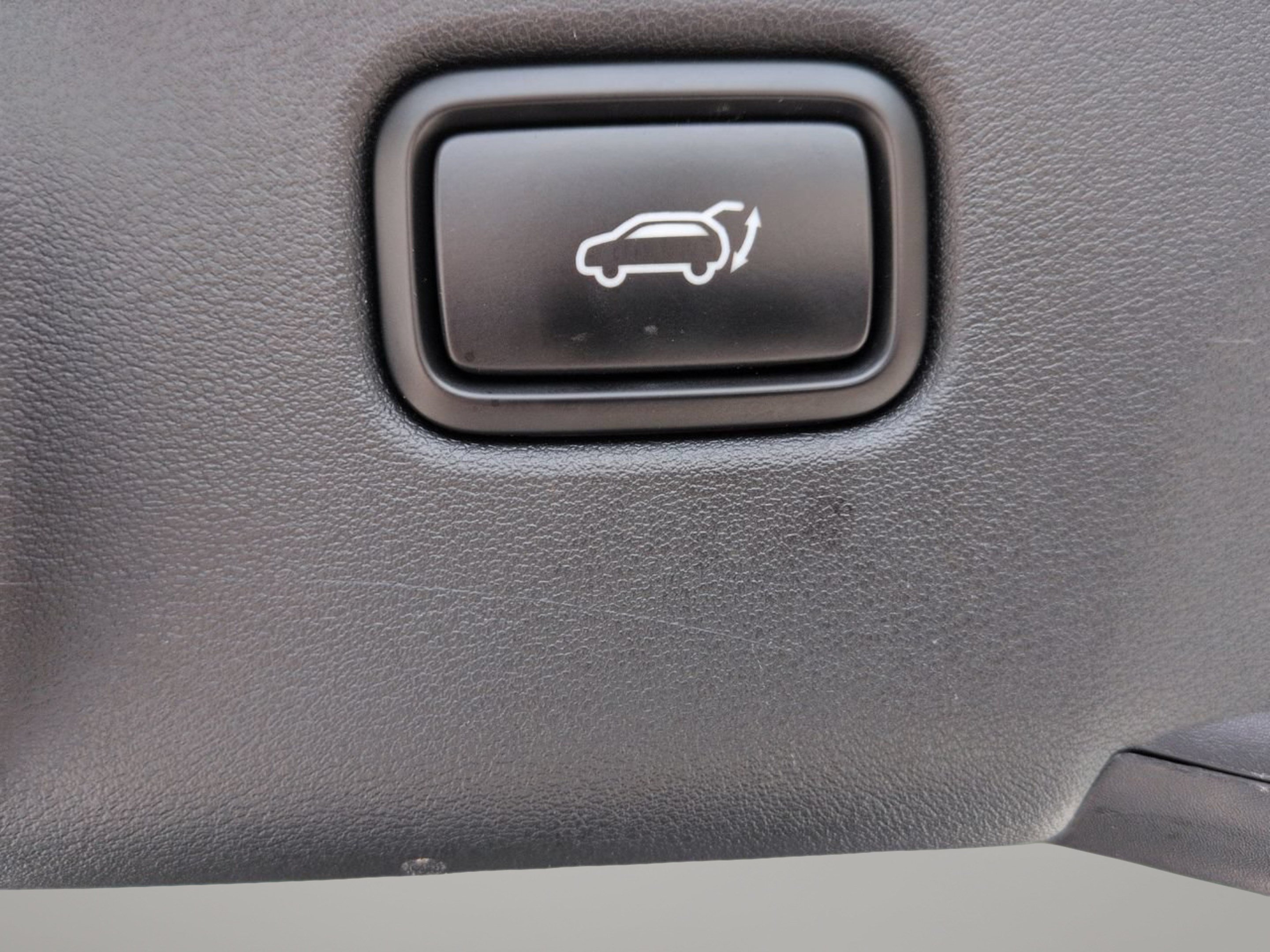 Certified 2022 Kia EV6 Wind w/ Wind Technology Package AWD/4WD image 17