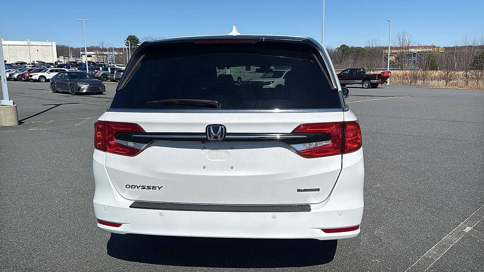 Used 2023 Honda Odyssey Touring image 8