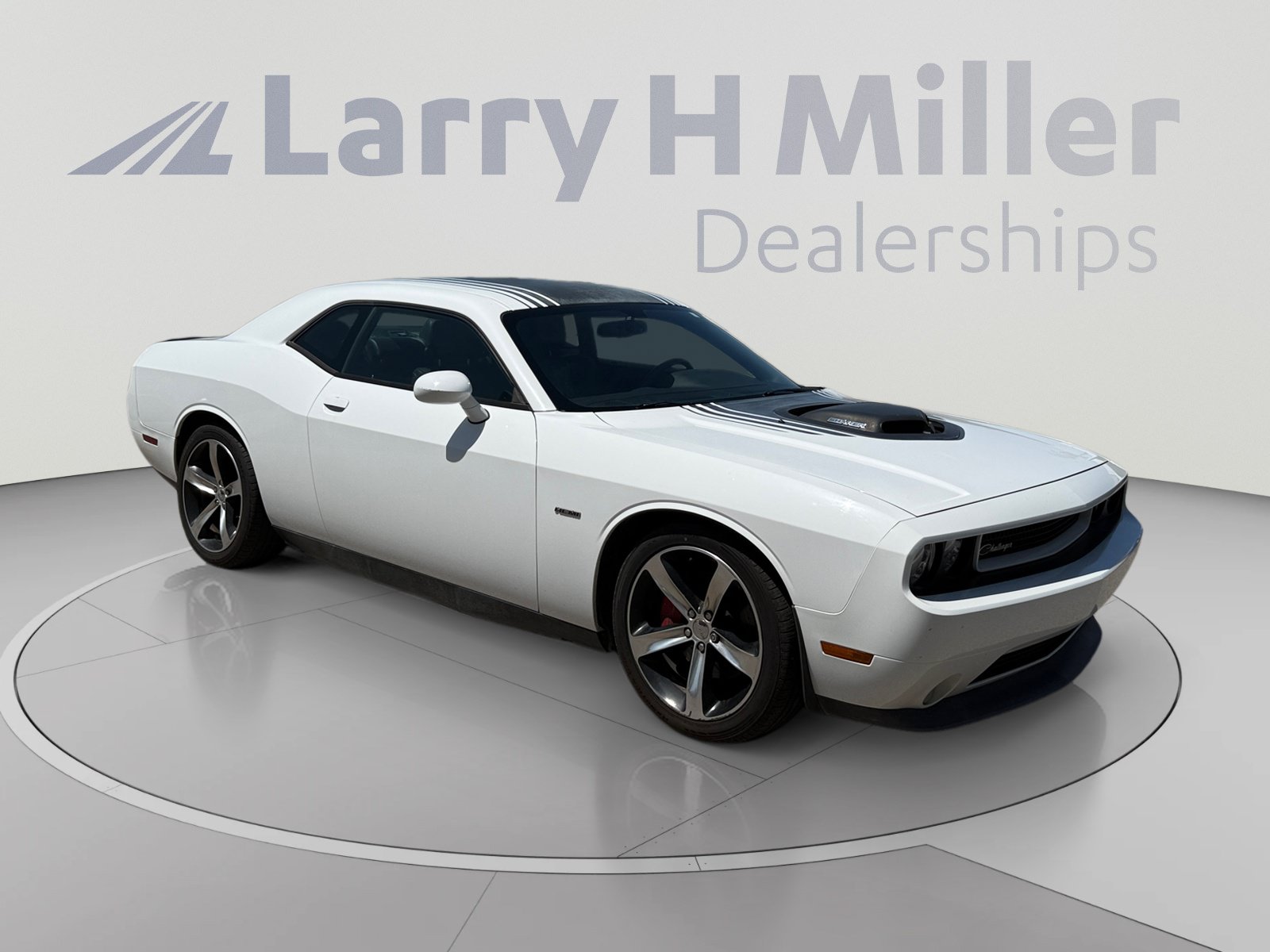 Used 2014 Dodge Challenger R/T RWD image 7