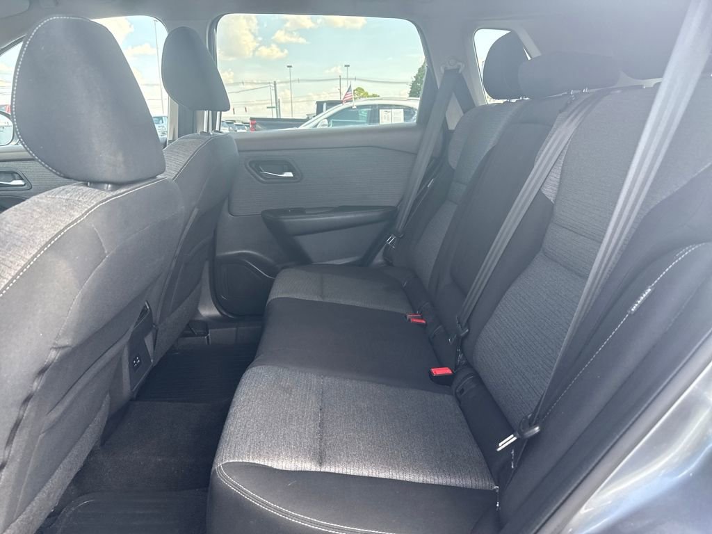 Used 2021 Nissan Rogue SV image 29