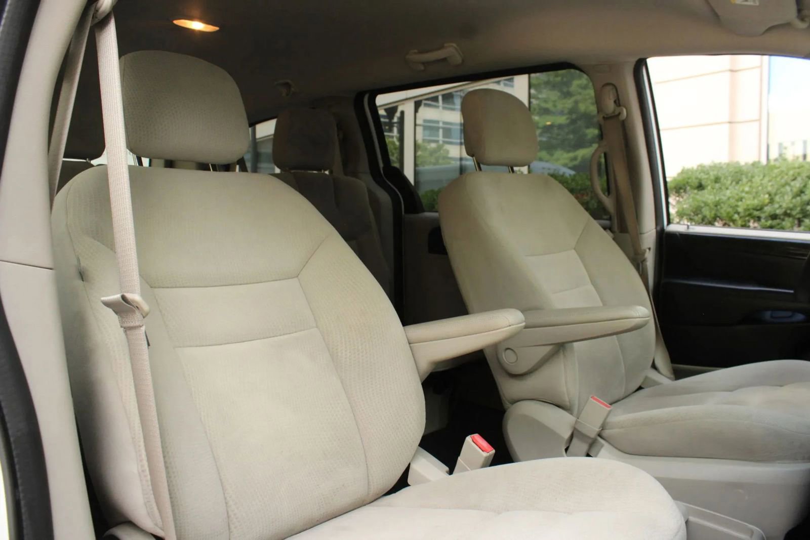 Used 2016 Dodge Grand Caravan SE w/ Quick Order Package 29E SE image 31