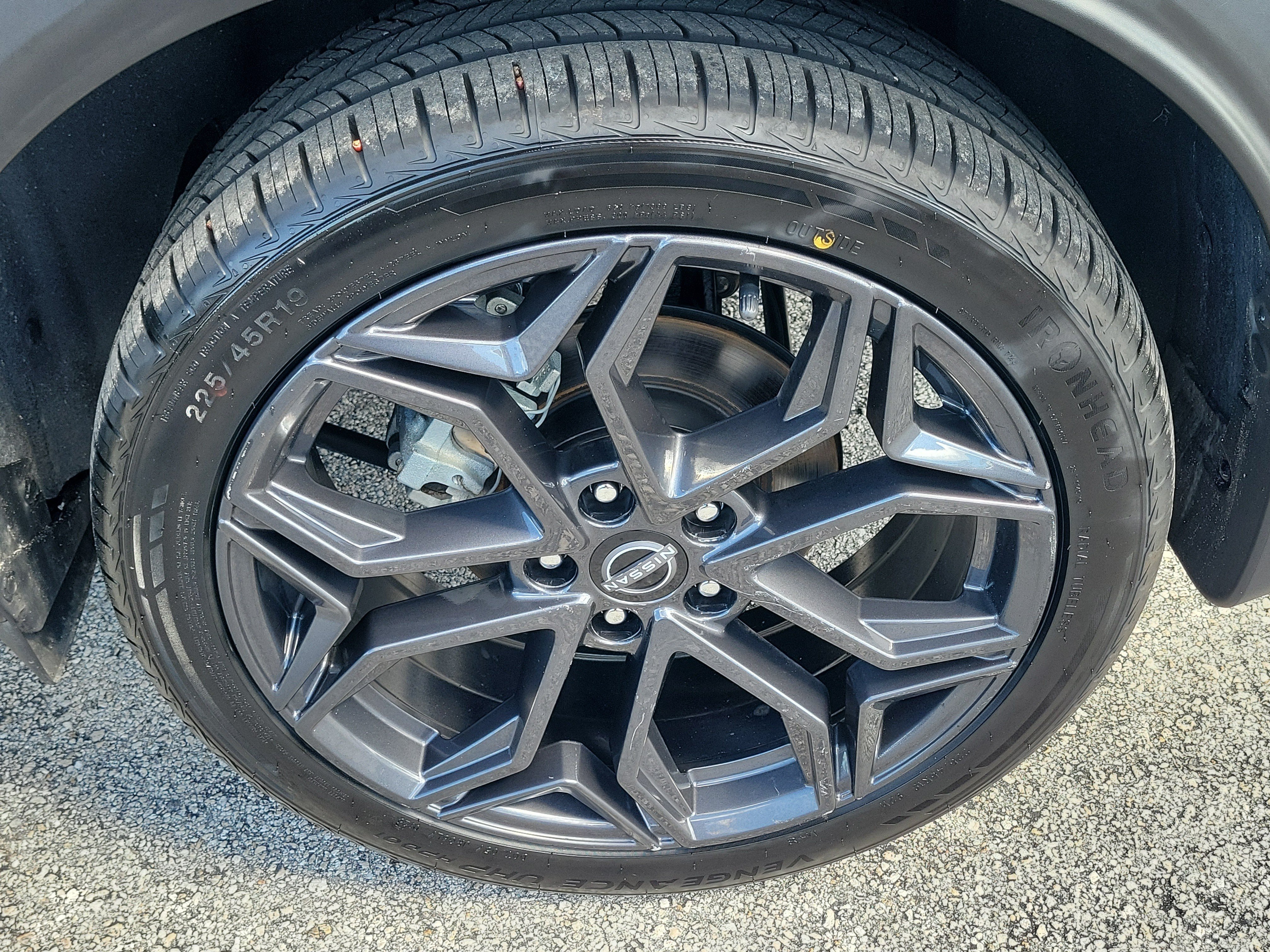Certified 2025 Nissan Kicks SR AWD/4WD image 8