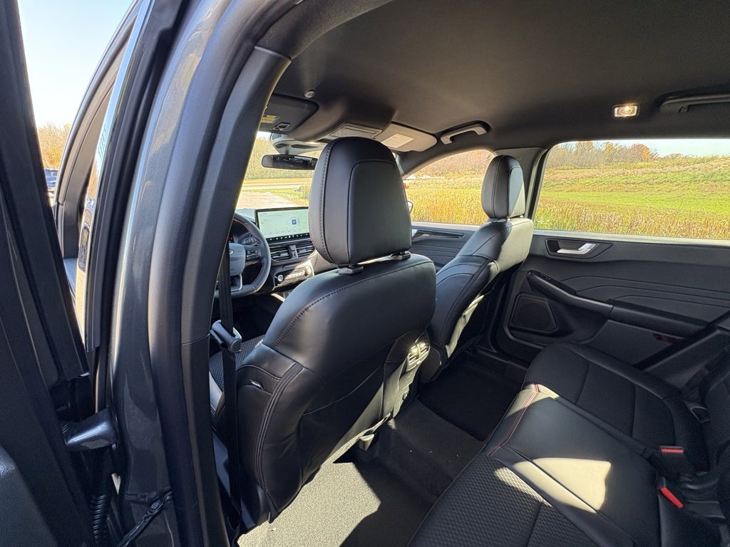 New 2026 Ford Escape ST-Line w/ Tech Pack #1 image 26