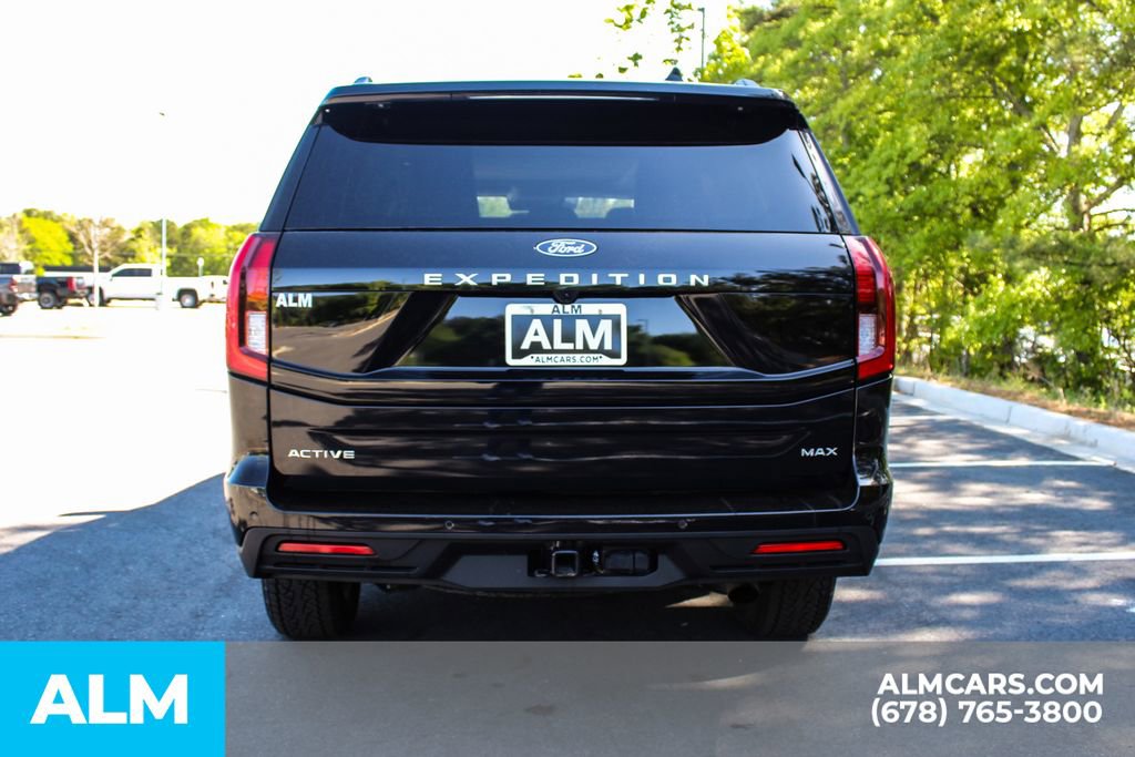 Used 2025 Ford Expedition Max Active AWD/4WD image 11