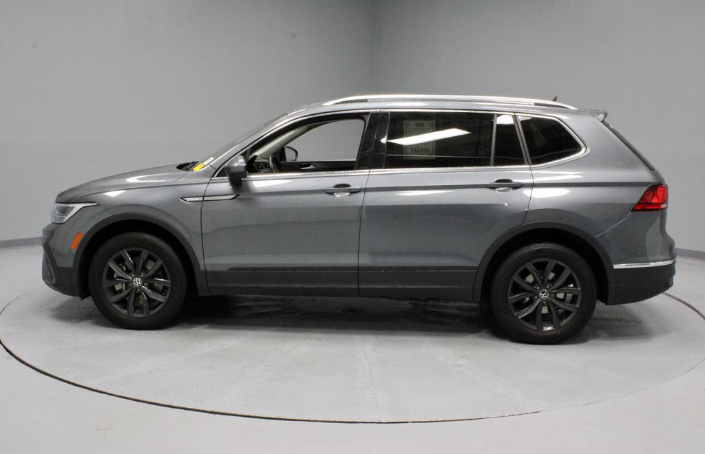 Used 2024 Volkswagen Tiguan SE FWD image 8