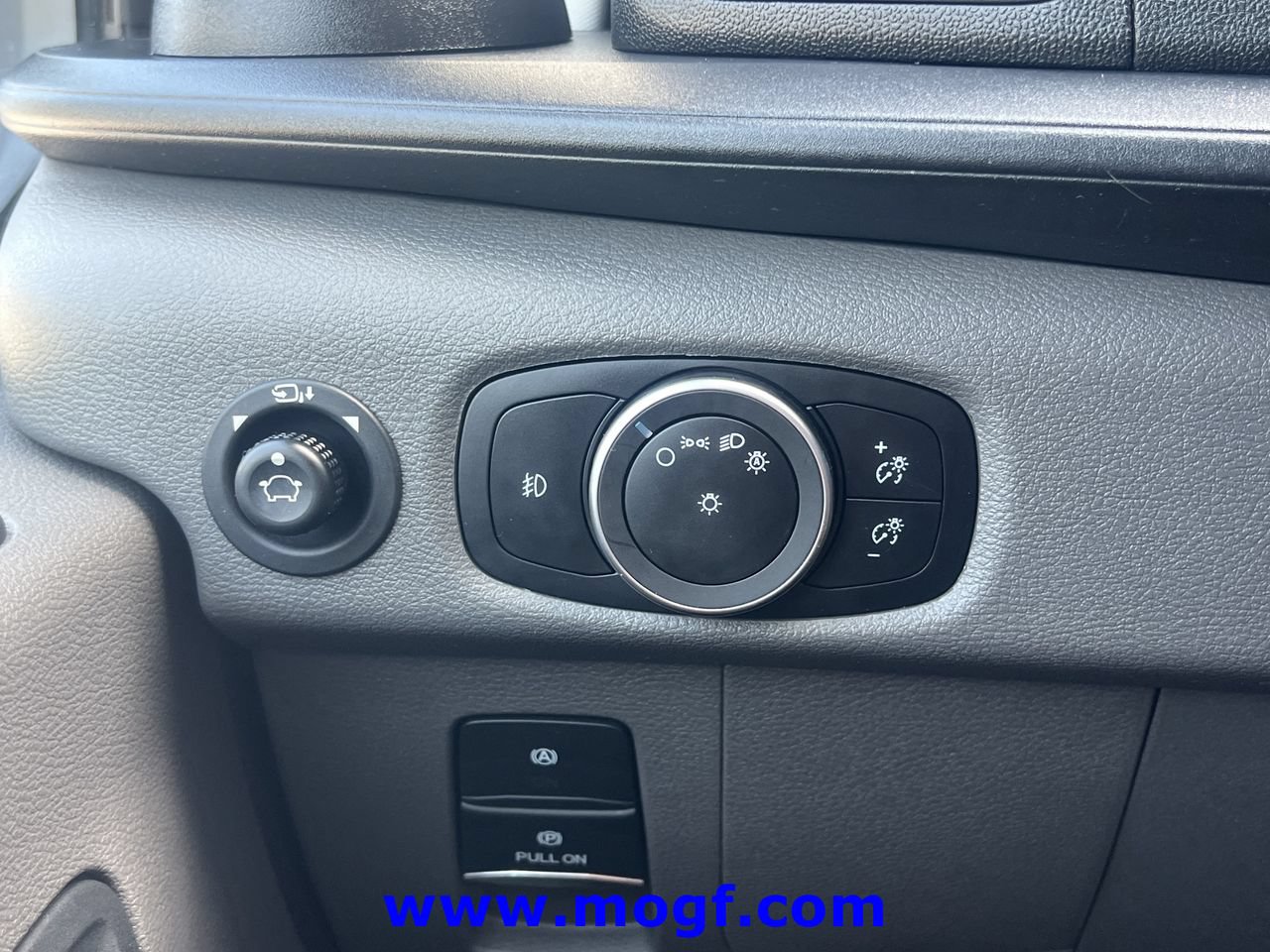 Used 2024 Ford Transit 350 XLT RWD image 14