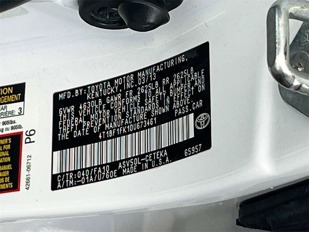 Used 2013 Toyota Camry L image 32