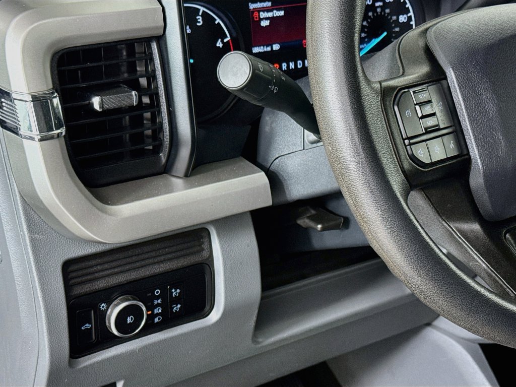 Used 2025 Ford F250 XLT w/ FX4 Off-Road Package AWD/4WD image 11