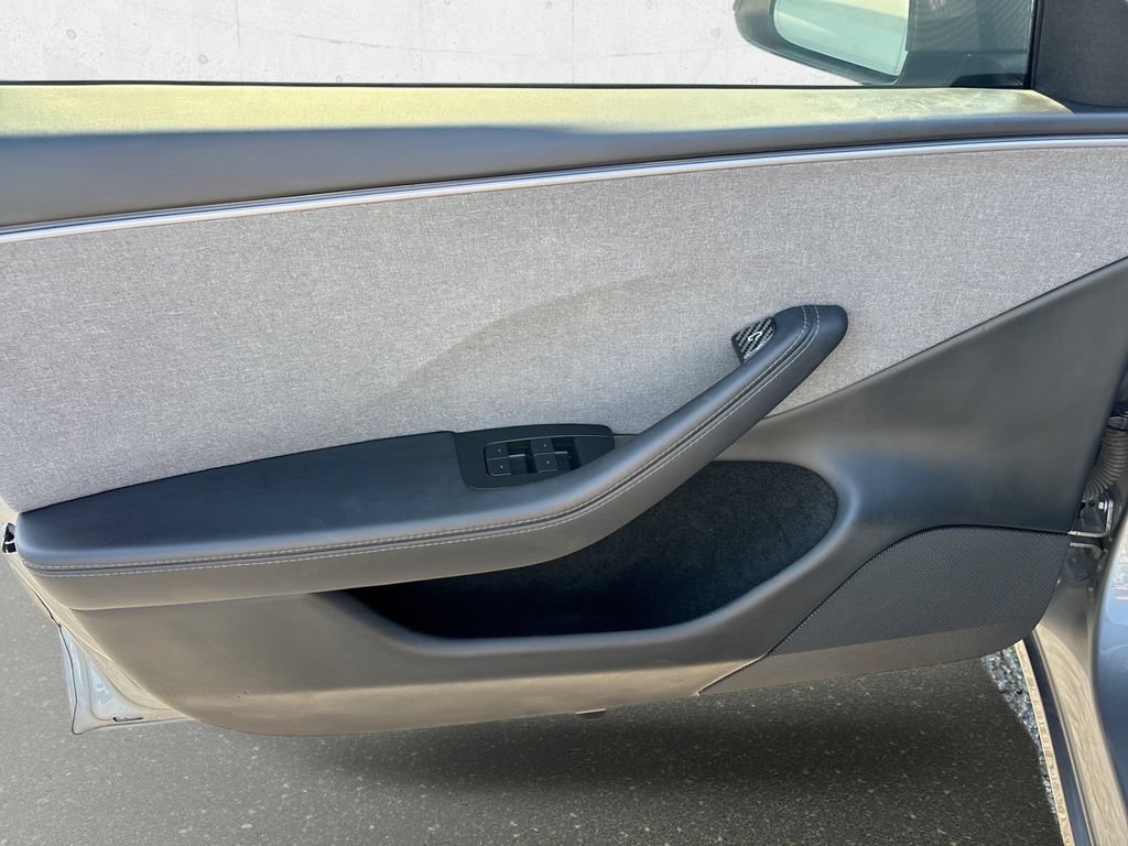 Used 2026 Tesla Model 3 RWD image 25