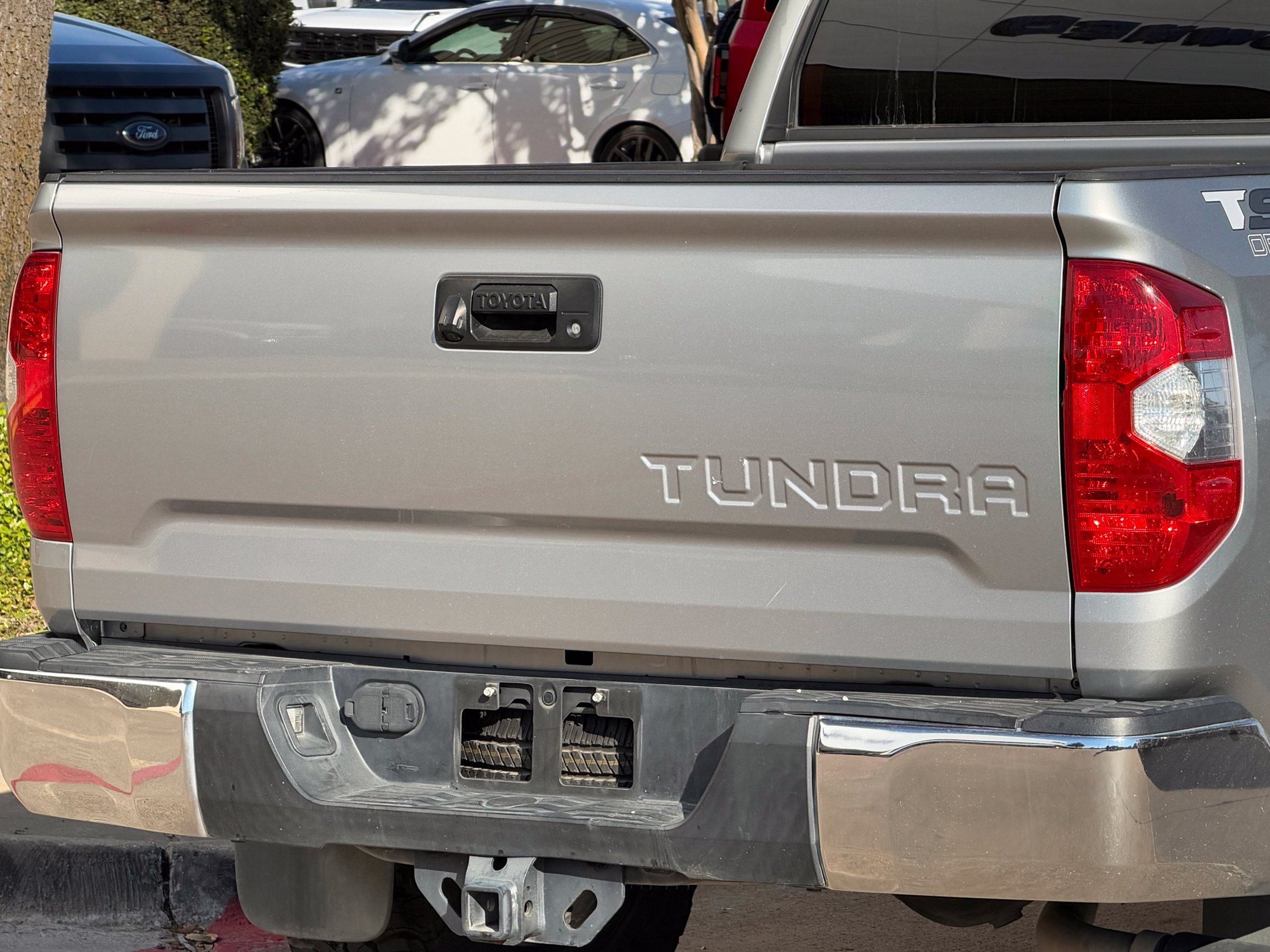 Used 2017 Toyota Tundra SR5 w/ SR5 Upgrade Package RWD image 6