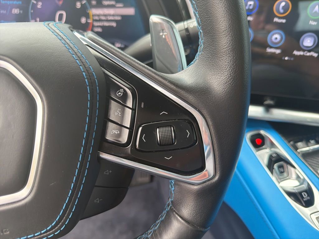 Used 2022 Chevrolet Corvette Stingray Premium Conv w/ Z51 Performance Package RWD image 12