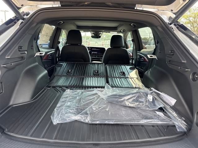 New 2025 Chevrolet Equinox EV RS w/ Active Safety Package 3 AWD/4WD image 10