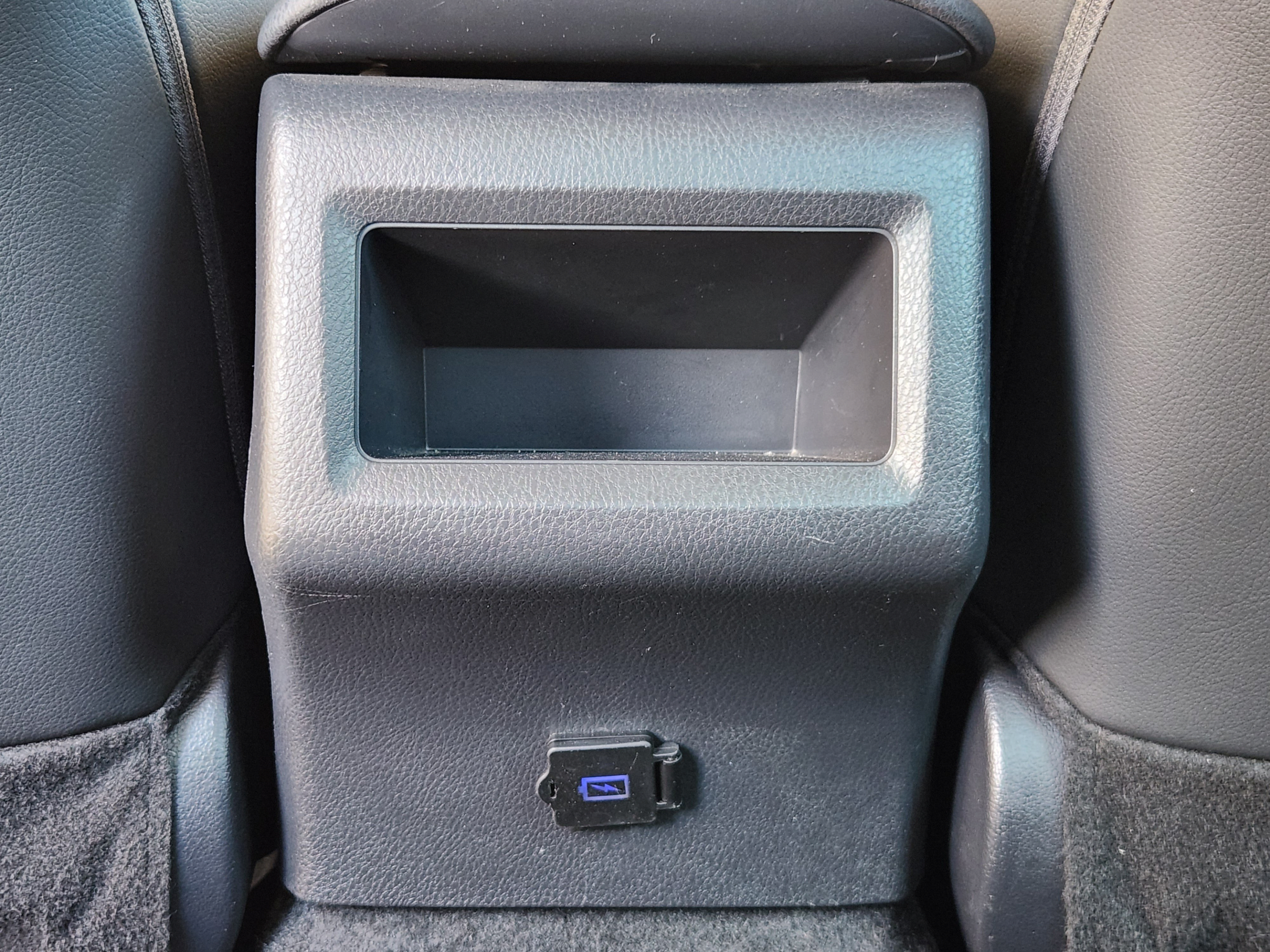 Used 2024 Toyota Camry SE FWD image 28