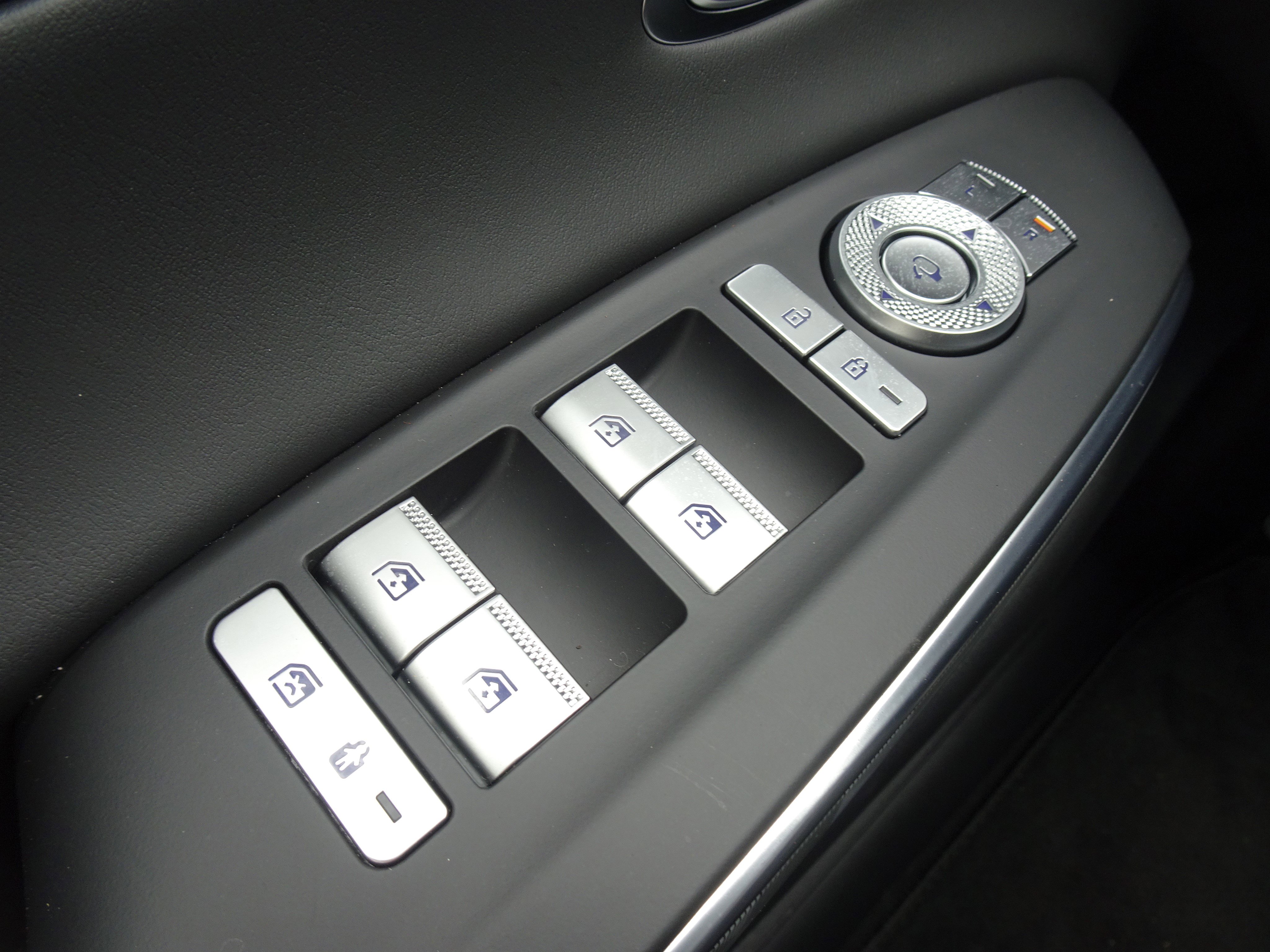 New 2025 Genesis GV70 3.5T Sport w/ Sport Advanced Package image 19