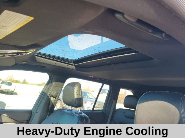 Used 2023 Jeep Grand Cherokee Altitude image 6