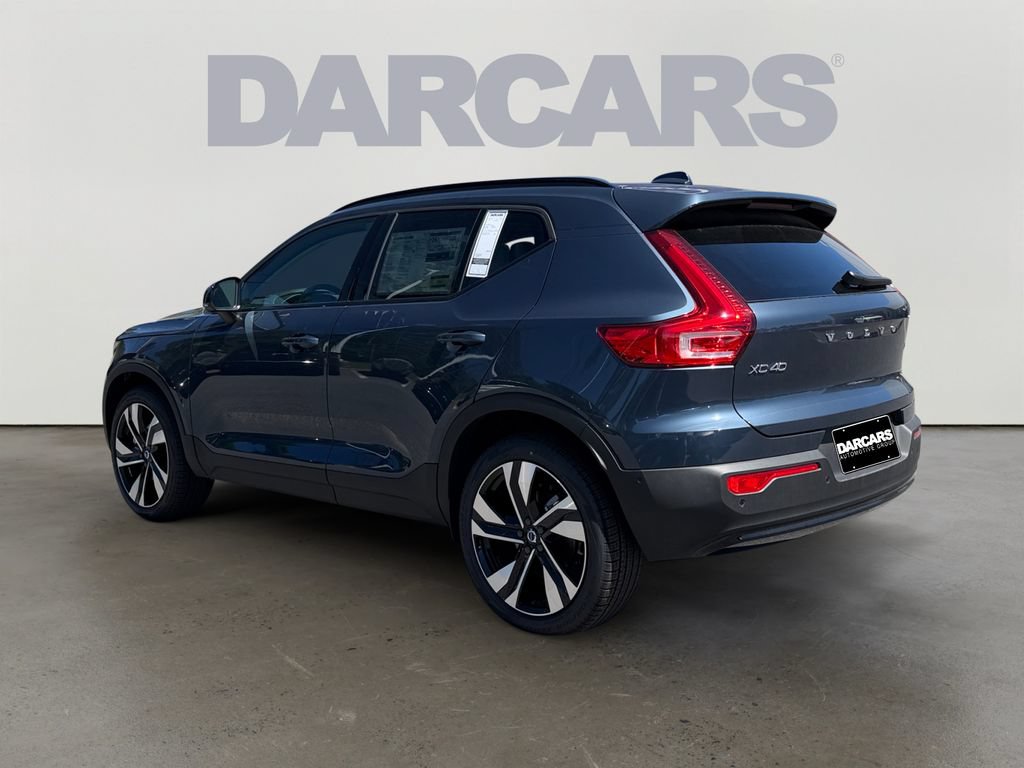 New 2026 Volvo XC40 B5 Plus w/ Climate Package AWD/4WD image 3