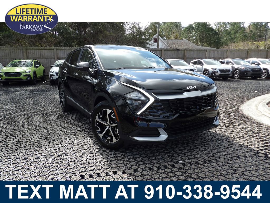 Used 2023 Kia Sportage EX image 1