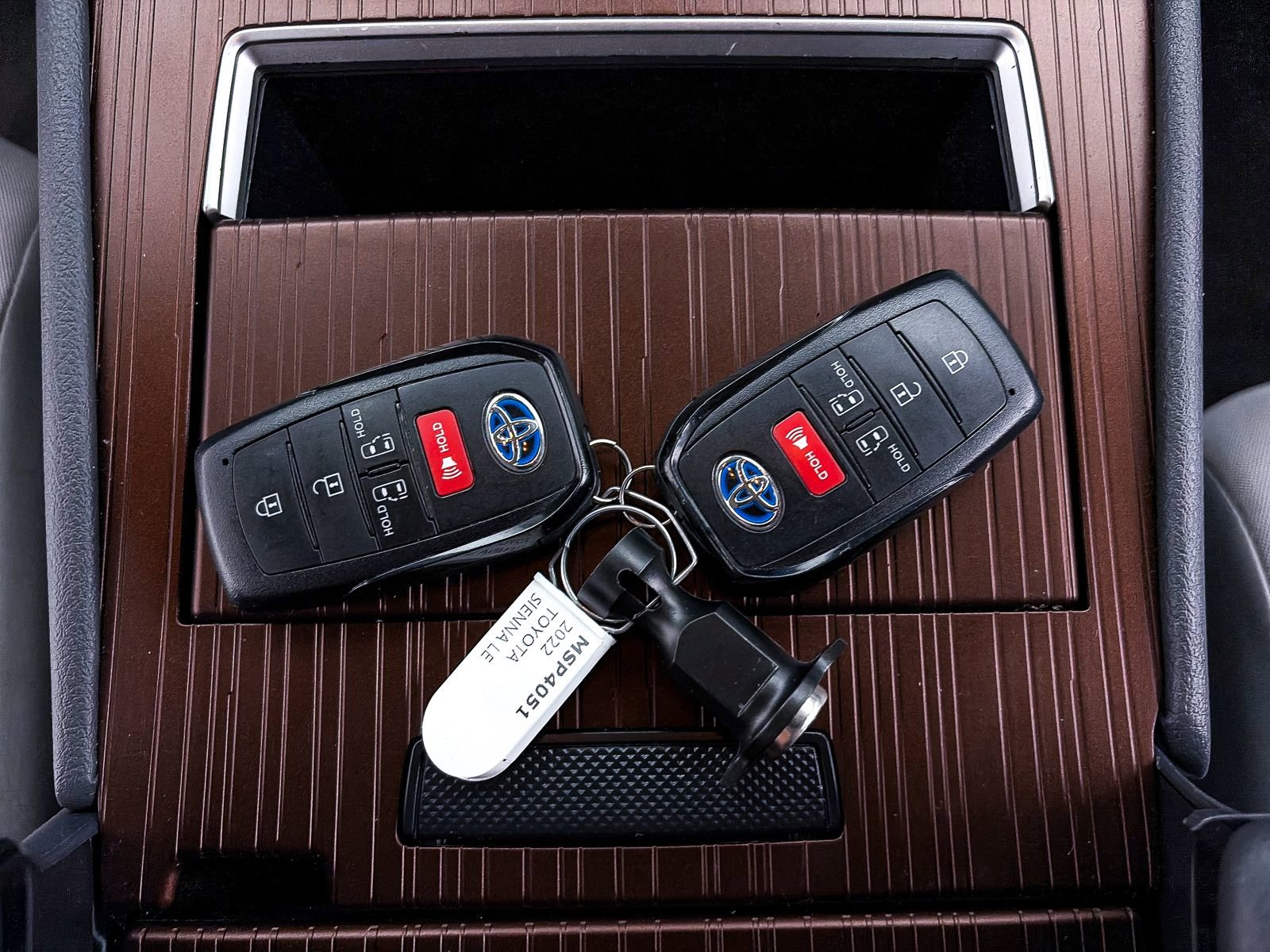 Used 2022 Toyota Sienna LE FWD image 27