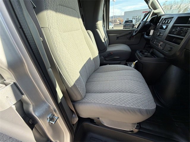 New 2025 GMC Savana 2500 image 52