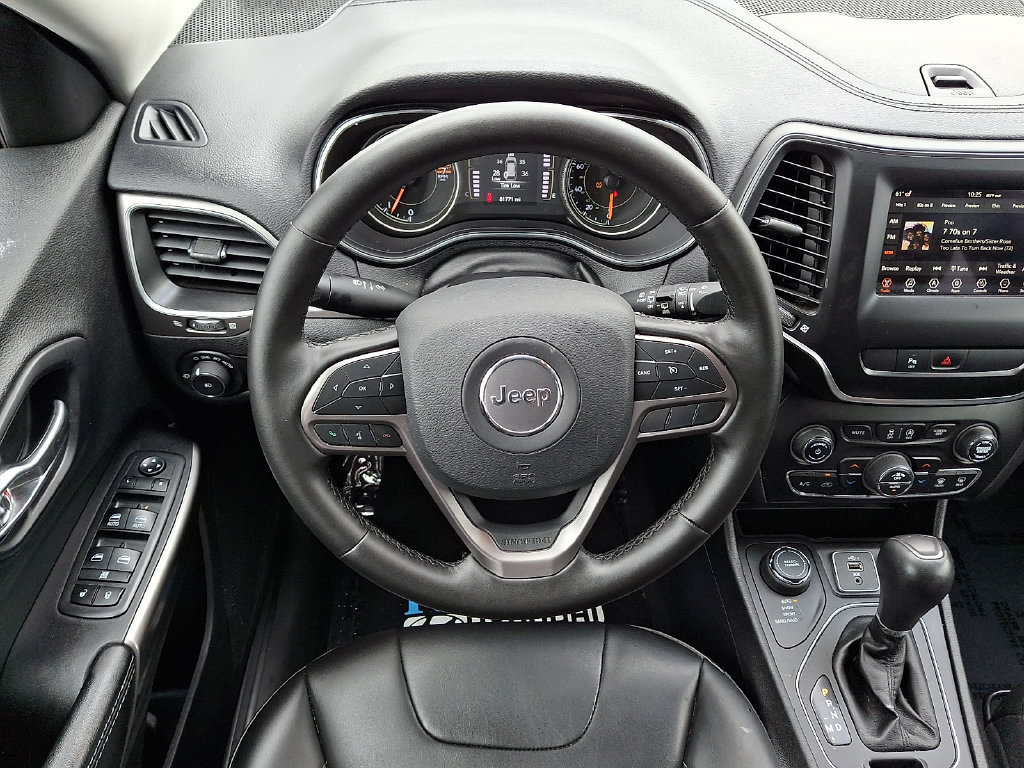 Used 2019 Jeep Cherokee Latitude Plus w/ Comfort/Convenience Group AWD/4WD image 11