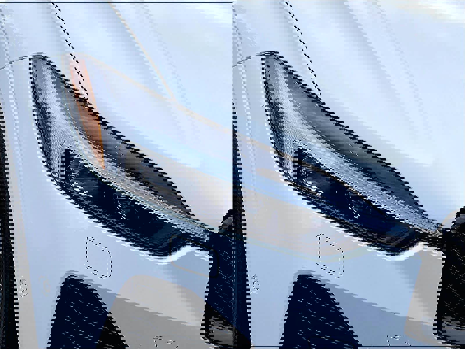 Used 2026 Volvo XC60 T8 Plus w/ Protection Package Premier image 30