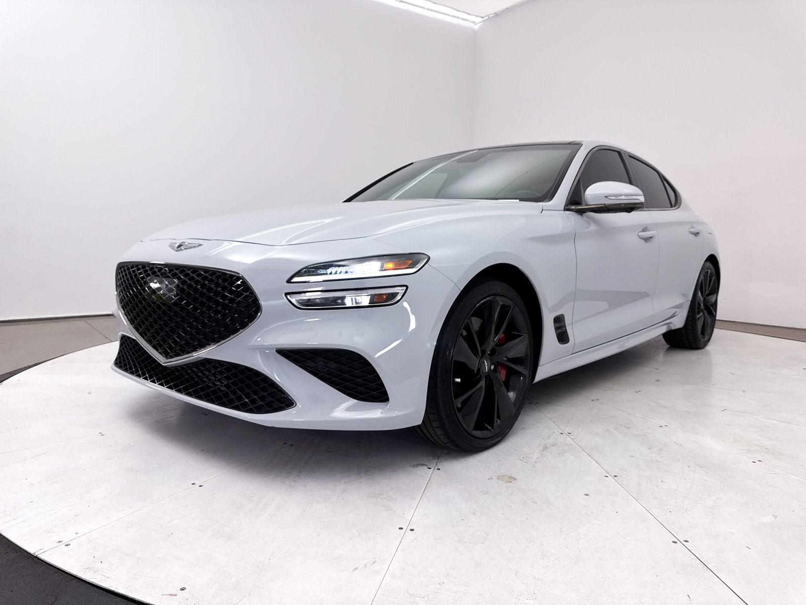 Used 2023 Genesis G70 3.3T w/ Sport Prestige Package RWD image 16