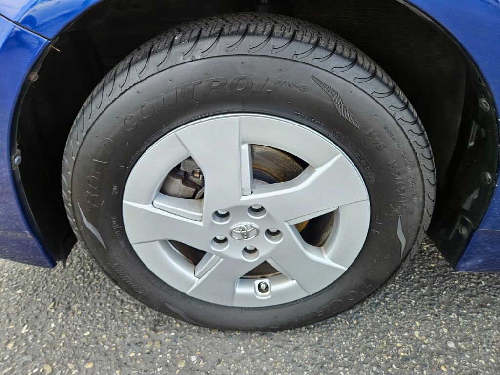 Used 2010 Toyota Prius One image 8