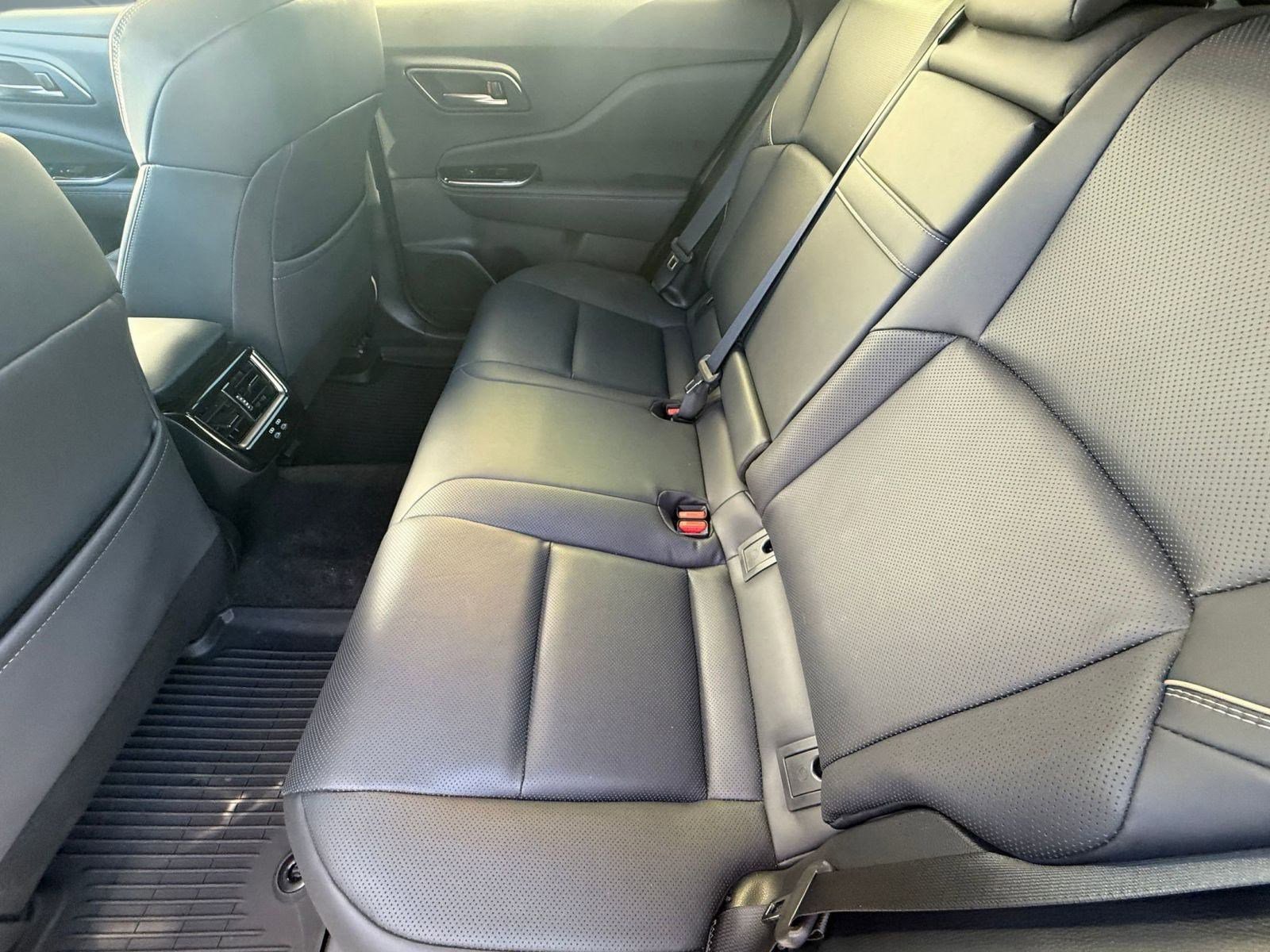 Used 2025 Toyota Crown Signia image 29