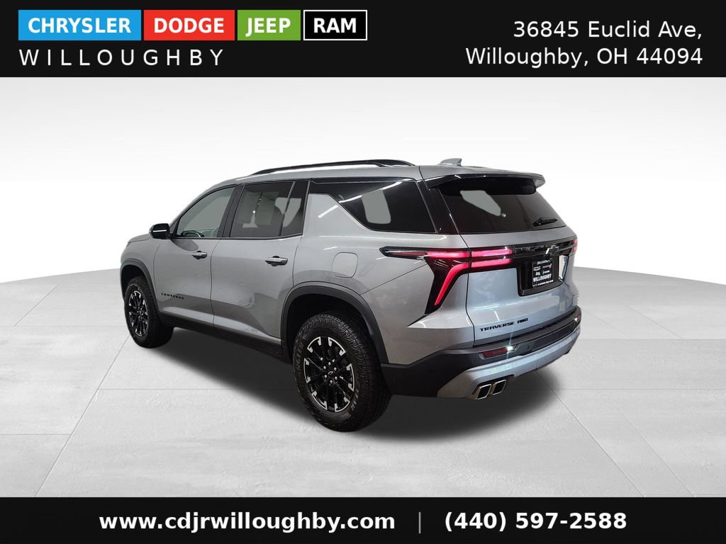 Used 2025 Chevrolet Traverse Z71 AWD/4WD image 7