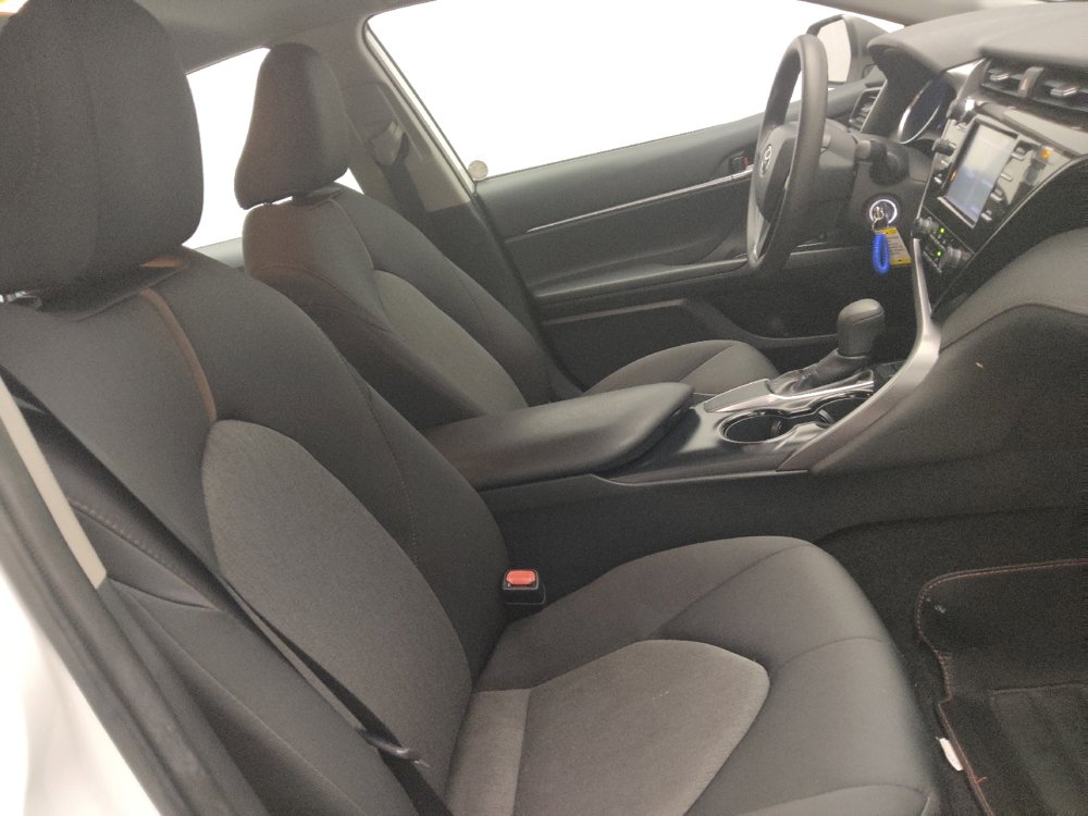 Used 2019 Toyota Camry LE FWD image 21