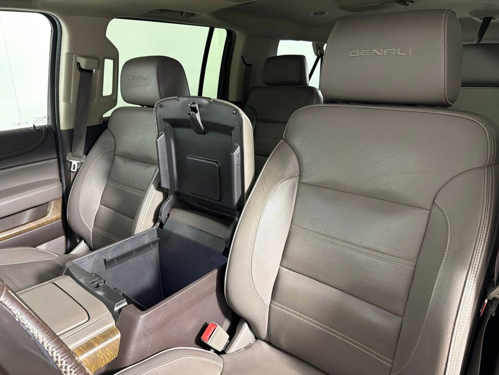 Used 2018 GMC Yukon XL Denali w/ Open Road Package AWD/4WD image 22