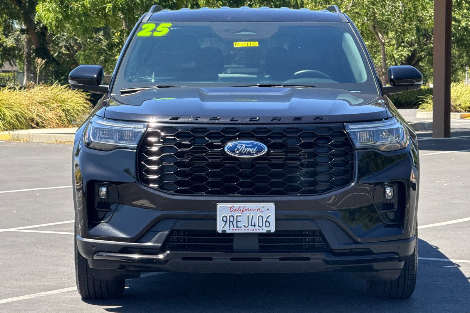 Used 2025 Ford Explorer ST-Line AWD/4WD image 7