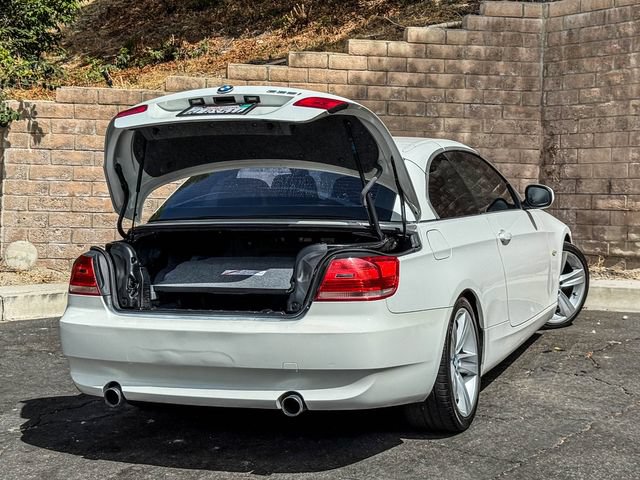 Used 2010 BMW 335i Convertible RWD image 18