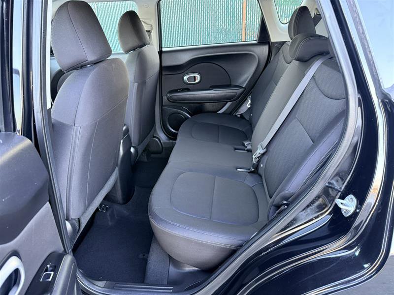 Used 2018 Kia Soul AUTO image 17