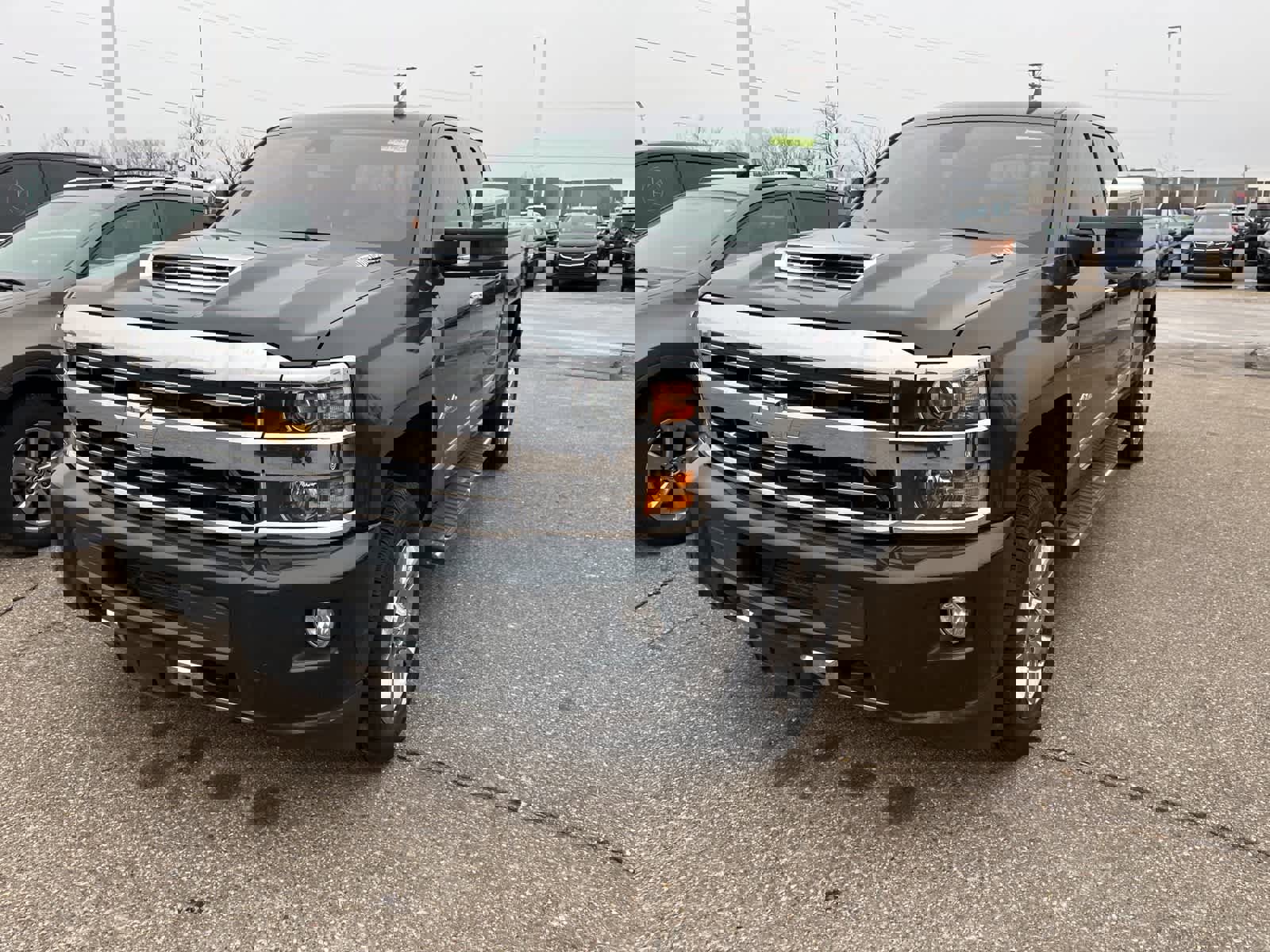 Used 2018 Chevrolet Silverado 2500 High Country image 2