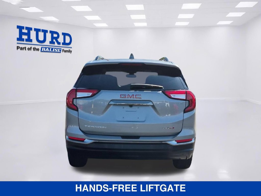 Used 2023 GMC Terrain AT4 AWD/4WD image 4