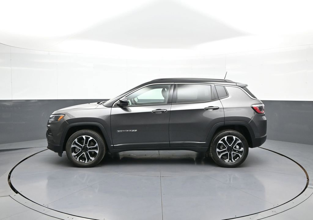 Used 2023 Jeep Compass Limited AWD/4WD image 9