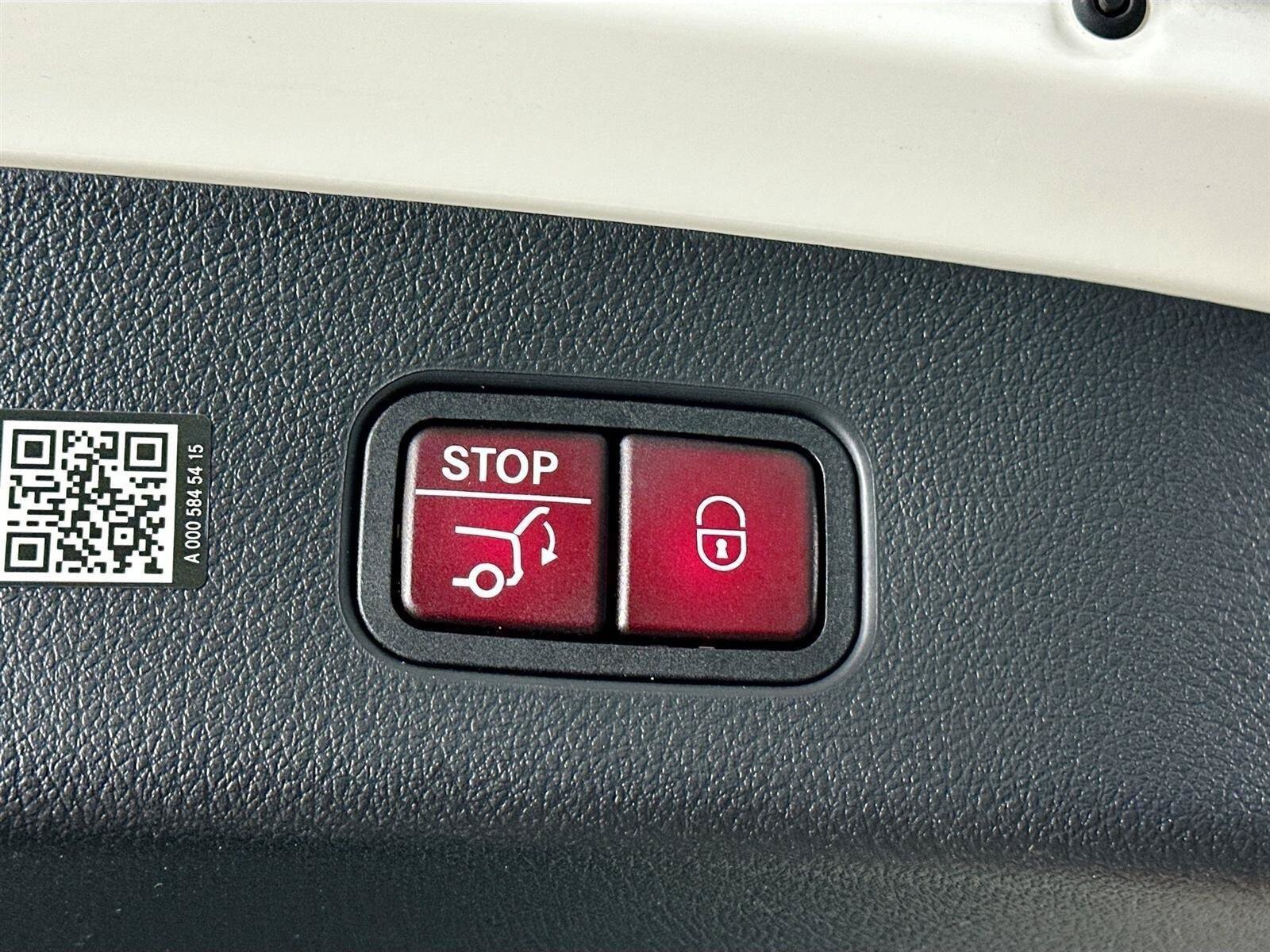 Certified 2026 Mercedes-Benz GLC 300 4MATIC image 53